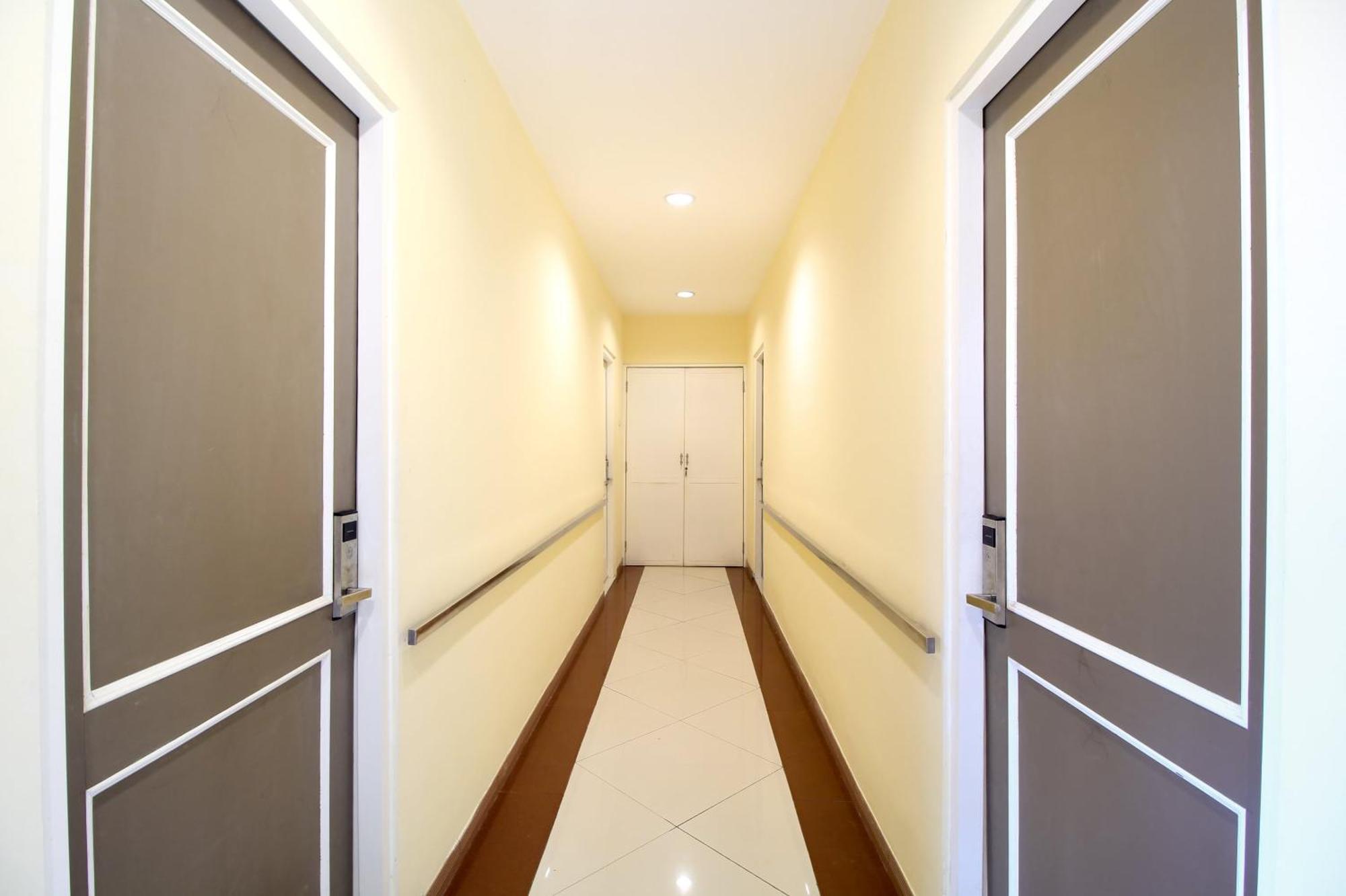 Super Oyo Capital O 175 K-60 Hotel Surabaya
