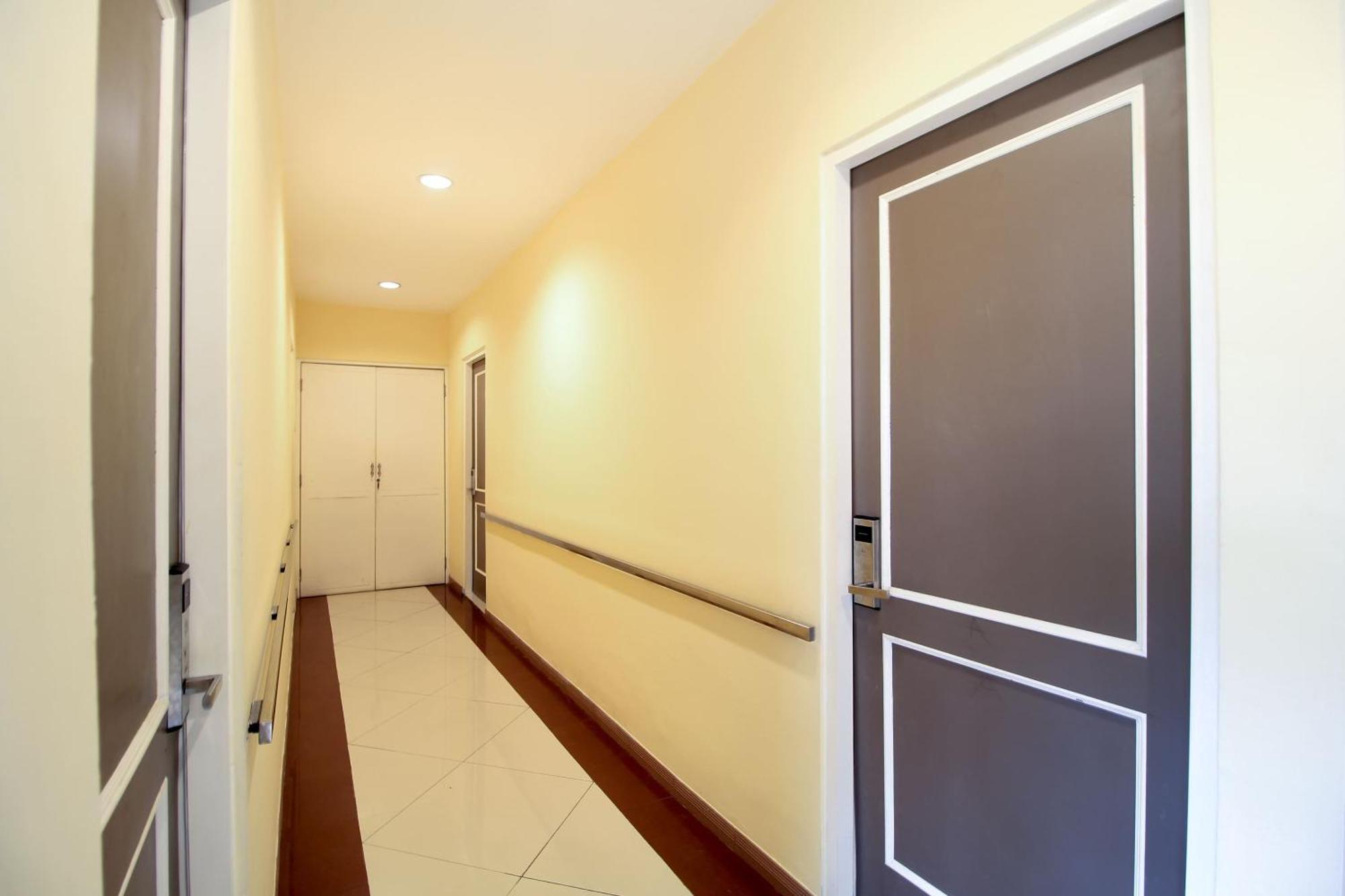 Super Oyo Capital O 175 K-60 Hotel